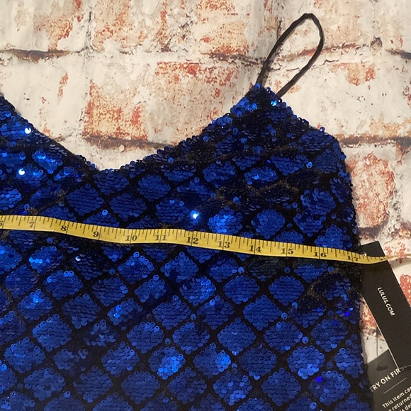 Going Vogue Royal Blue Velvet Sequin Mini Dress
Lulus| Sz S NWT - Picture 10 of 11